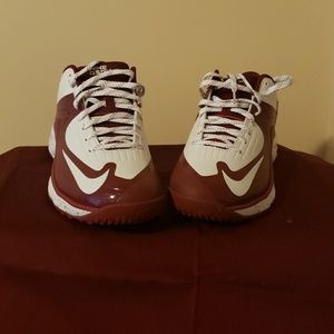 NIKE BASEBALL SHOES